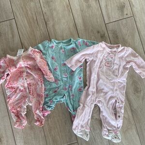 Infant Baby Girl 0- 6 months One Piece Snap Pajama Bundle  Pink Flamingo Bear